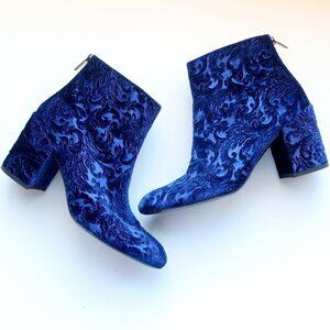 Stuart Weitzman Blue Floral Velvet Block Heel Ankle Boots Booties Size 9.5